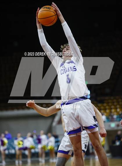 Thumbnail 1 in Resurrection Christian vs Holy Family (CHSAA 4A Final) photogallery.