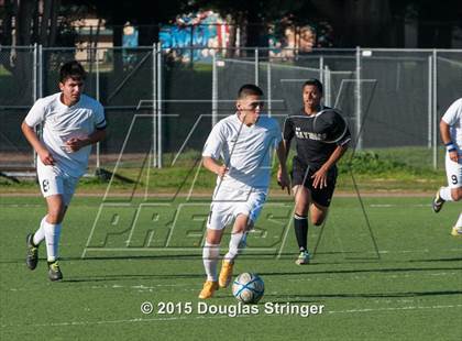 Thumbnail 3 in Hayward @ Tennyson photogallery.