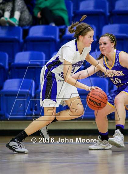 Thumbnail 2 in Lubbock Christian @ Lubbock Titans photogallery.