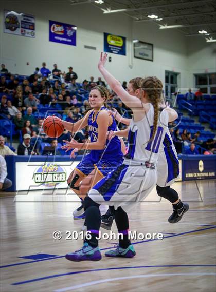 Thumbnail 2 in Lubbock Christian @ Lubbock Titans photogallery.