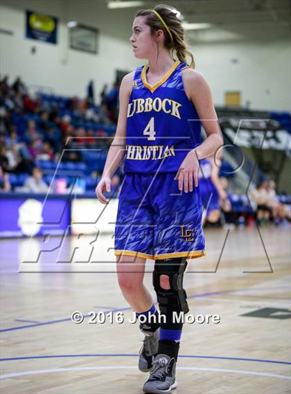 Thumbnail 2 in Lubbock Christian @ Lubbock Titans photogallery.