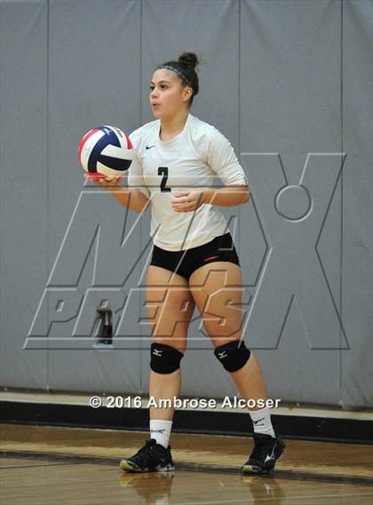 Thumbnail 2 in Kempner vs. Mayde Creek (NIKE Invitational Tournament) photogallery.