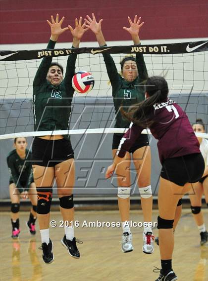 Thumbnail 2 in Kempner vs. Mayde Creek (NIKE Invitational Tournament) photogallery.