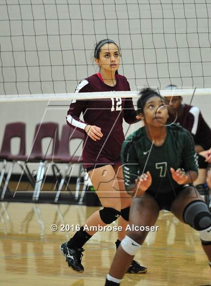 Thumbnail 2 in Kempner vs. Mayde Creek (NIKE Invitational Tournament) photogallery.