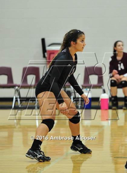 Thumbnail 2 in Kempner vs. Mayde Creek (NIKE Invitational Tournament) photogallery.
