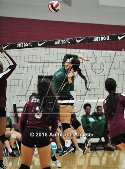 Thumbnail 2 in Kempner vs. Mayde Creek (NIKE Invitational Tournament) photogallery.