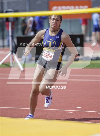 Thumbnail 3 in Arcadia Invitational photogallery.
