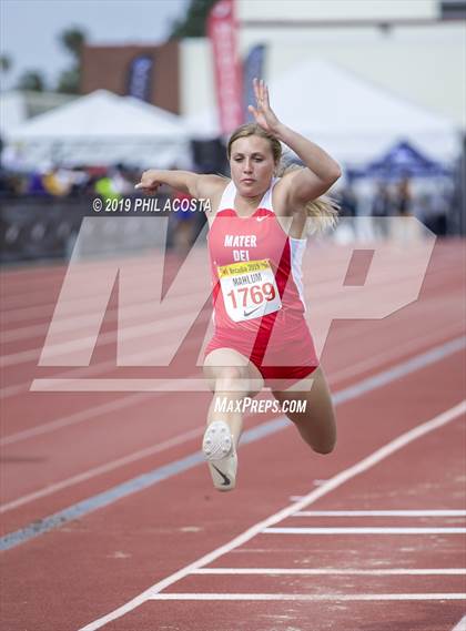 Thumbnail 2 in Arcadia Invitational photogallery.