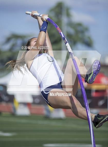 Thumbnail 3 in Arcadia Invitational photogallery.
