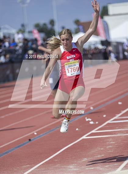 Thumbnail 3 in Arcadia Invitational photogallery.