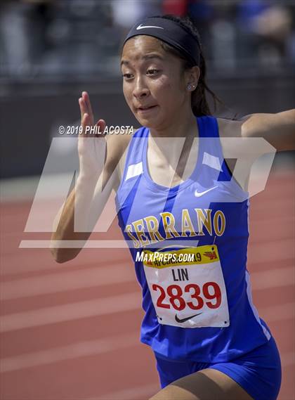 Thumbnail 1 in Arcadia Invitational photogallery.
