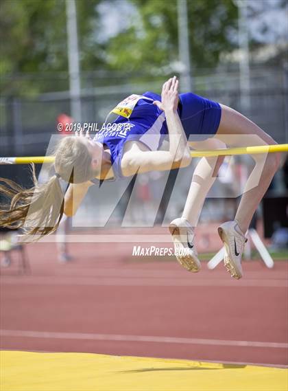 Thumbnail 3 in Arcadia Invitational photogallery.