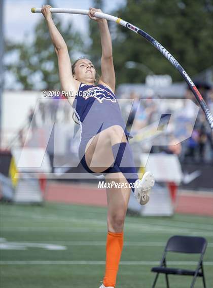Thumbnail 1 in Arcadia Invitational photogallery.
