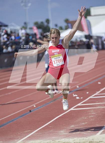 Thumbnail 1 in Arcadia Invitational photogallery.