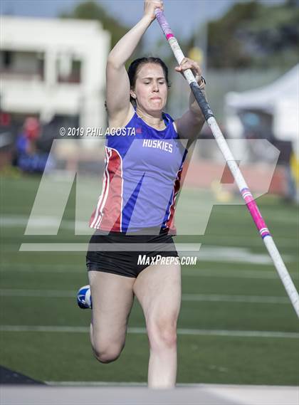 Thumbnail 3 in Arcadia Invitational photogallery.