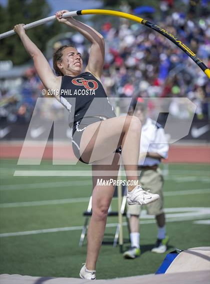 Thumbnail 3 in Arcadia Invitational photogallery.
