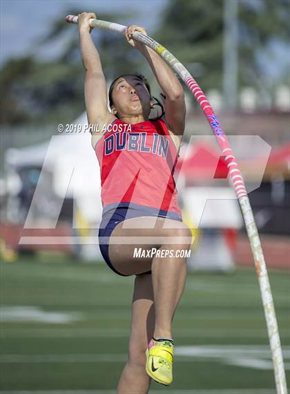 Thumbnail 3 in Arcadia Invitational photogallery.