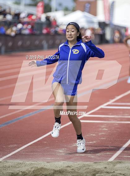 Thumbnail 3 in Arcadia Invitational photogallery.