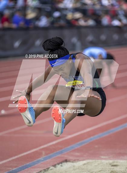 Thumbnail 1 in Arcadia Invitational photogallery.