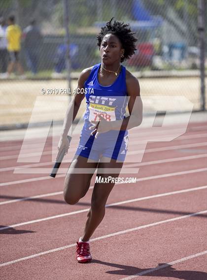 Thumbnail 2 in Arcadia Invitational photogallery.