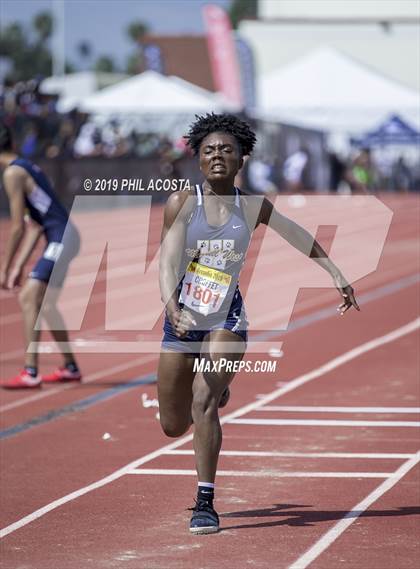 Thumbnail 2 in Arcadia Invitational photogallery.