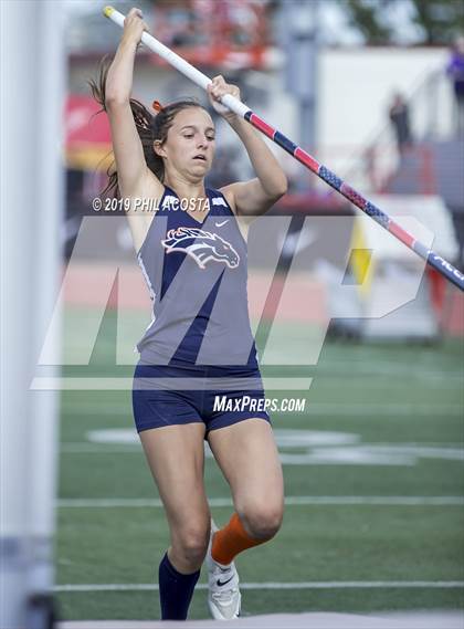 Thumbnail 1 in Arcadia Invitational photogallery.