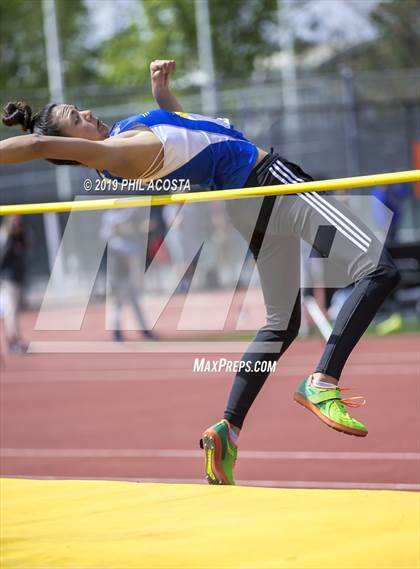 Thumbnail 3 in Arcadia Invitational photogallery.