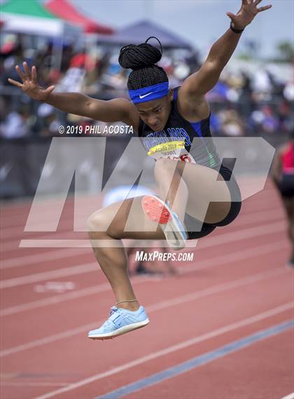 Thumbnail 2 in Arcadia Invitational photogallery.