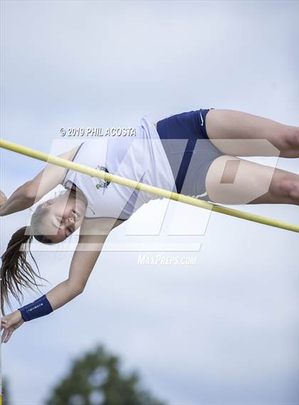 Thumbnail 3 in Arcadia Invitational photogallery.