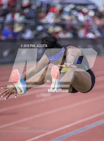 Thumbnail 3 in Arcadia Invitational photogallery.