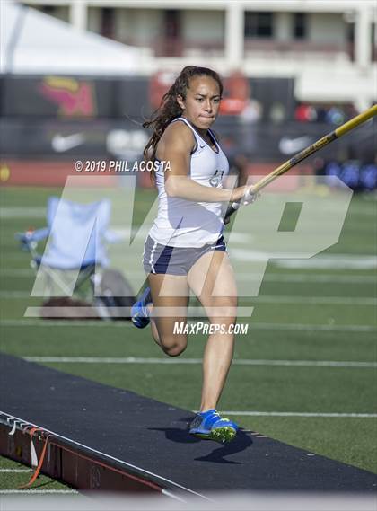 Thumbnail 3 in Arcadia Invitational photogallery.