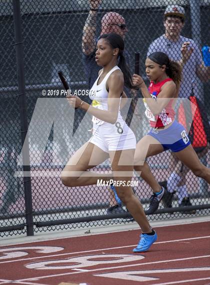 Thumbnail 3 in Arcadia Invitational photogallery.