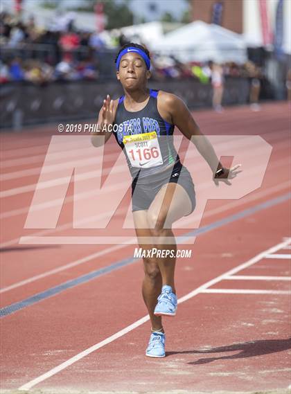 Thumbnail 1 in Arcadia Invitational photogallery.