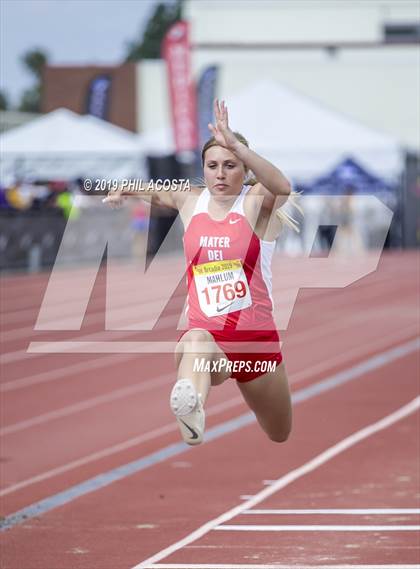 Thumbnail 1 in Arcadia Invitational photogallery.