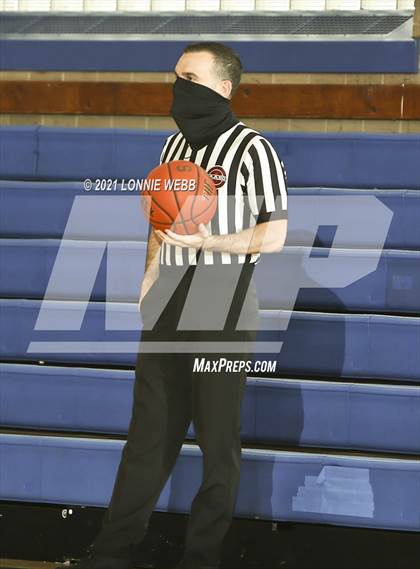 Thumbnail 3 in St. Francis Prep vs Holy Cross (CHSAA Spring Tournaent) photogallery.