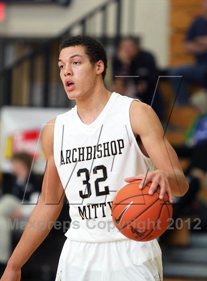 Thumbnail 3 in Archbishop Mitty vs Century (Les Schwab Invitational) photogallery.
