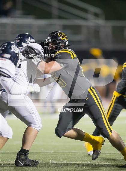 Thumbnail 2 in Oil City vs Thomas Jefferson (PIAA 4A Semi Final) photogallery.