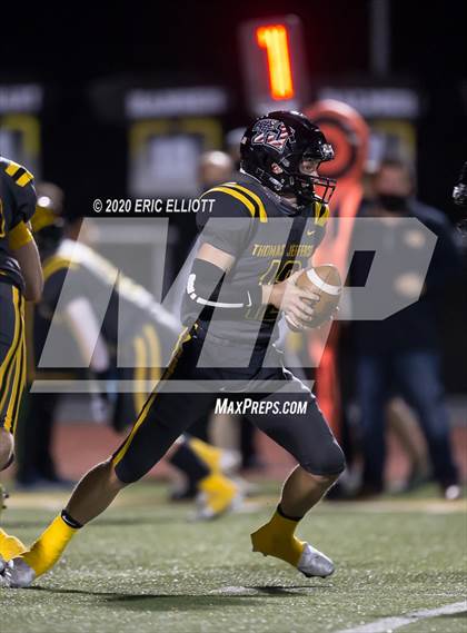 Thumbnail 2 in Oil City vs Thomas Jefferson (PIAA 4A Semi Final) photogallery.