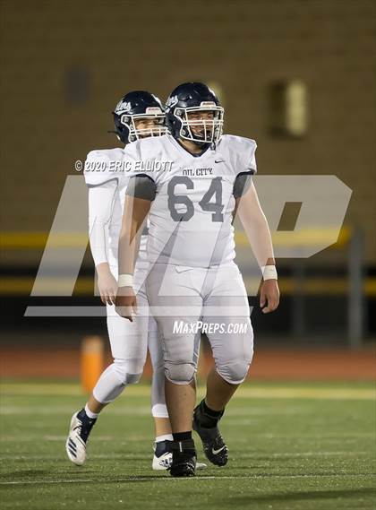 Thumbnail 1 in Oil City vs Thomas Jefferson (PIAA 4A Semi Final) photogallery.