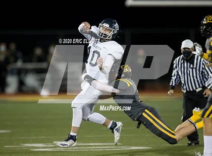 Thumbnail 1 in Oil City vs Thomas Jefferson (PIAA 4A Semi Final) photogallery.