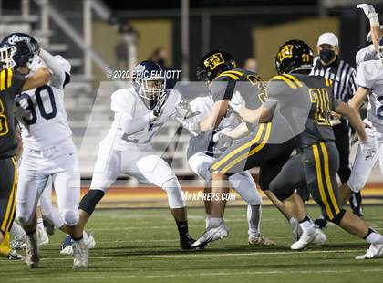 Thumbnail 3 in Oil City vs Thomas Jefferson (PIAA 4A Semi Final) photogallery.
