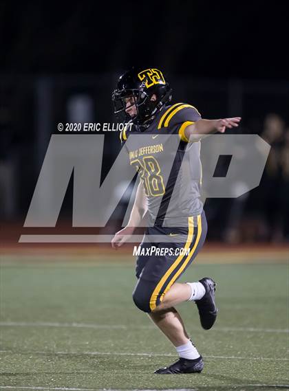 Thumbnail 3 in Oil City vs Thomas Jefferson (PIAA 4A Semi Final) photogallery.