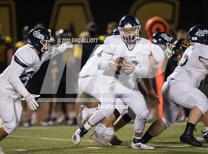 Thumbnail 2 in Oil City vs Thomas Jefferson (PIAA 4A Semi Final) photogallery.