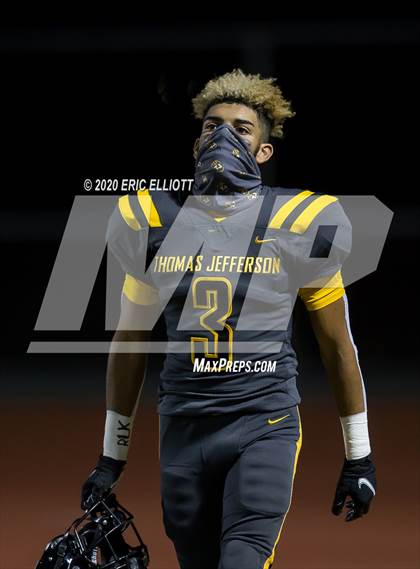 Thumbnail 1 in Oil City vs Thomas Jefferson (PIAA 4A Semi Final) photogallery.