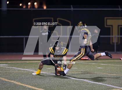 Thumbnail 2 in Oil City vs Thomas Jefferson (PIAA 4A Semi Final) photogallery.