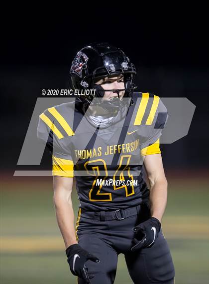 Thumbnail 2 in Oil City vs Thomas Jefferson (PIAA 4A Semi Final) photogallery.