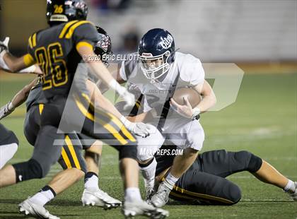 Thumbnail 2 in Oil City vs Thomas Jefferson (PIAA 4A Semi Final) photogallery.