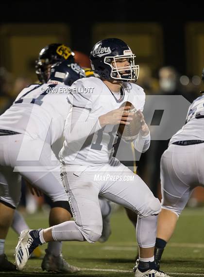 Thumbnail 2 in Oil City vs Thomas Jefferson (PIAA 4A Semi Final) photogallery.