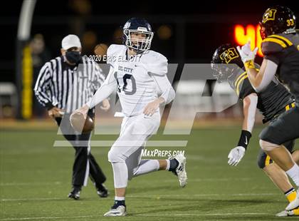 Thumbnail 2 in Oil City vs Thomas Jefferson (PIAA 4A Semi Final) photogallery.