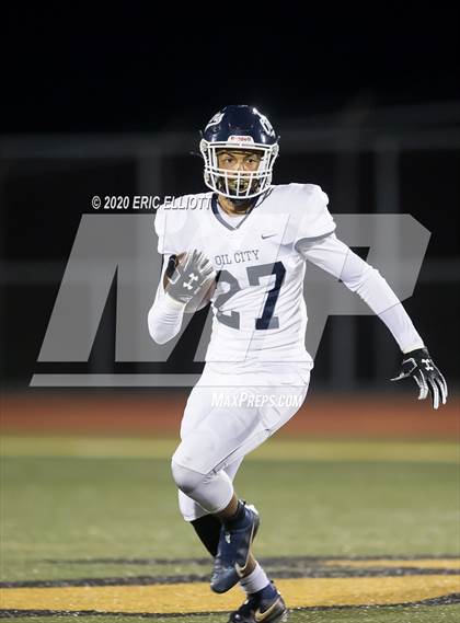 Thumbnail 3 in Oil City vs Thomas Jefferson (PIAA 4A Semi Final) photogallery.